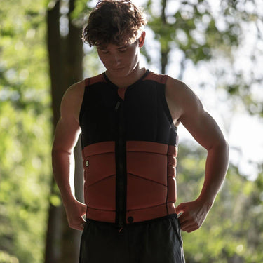 Follow Gratis Impact Vest - Rust