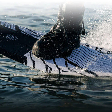 2025 Liquid Force Classic CT Wakeboard Bindings