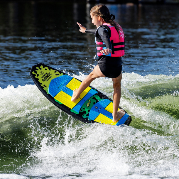 2026 Ronix Kid's Powertail Sonic video showing specs, propeller fin tech, and kids wakesurfing.
