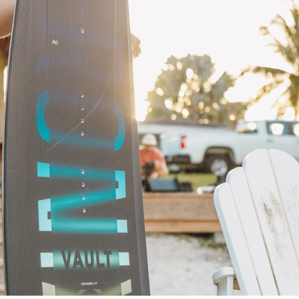 2026 Ronix Vault Modello Core product video featuring asymmetrical rail tech, specs, and beginner action clips.